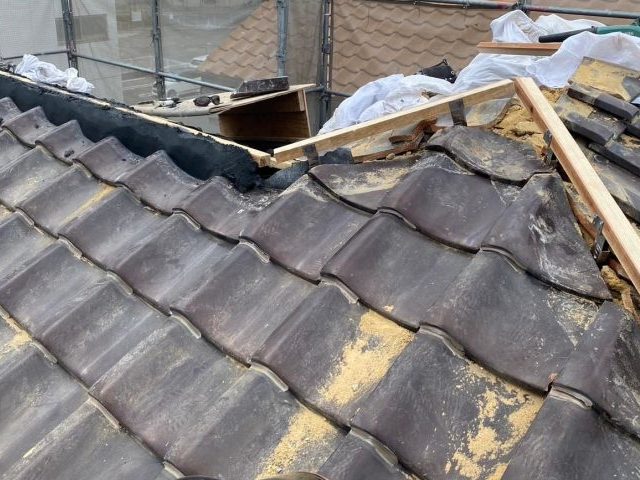 高砂市で棟下地モルロック塗り上げ